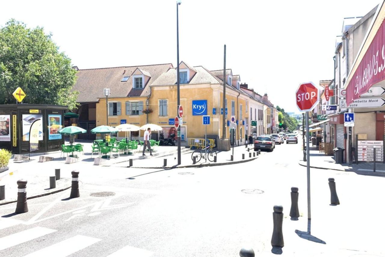 M8 Le Vieux Massyrer600Morly20 Minnetflixneuf Massy  Exterior photo